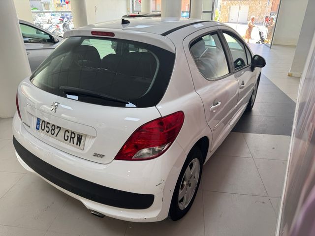 Peugeot 207 2010 ✅