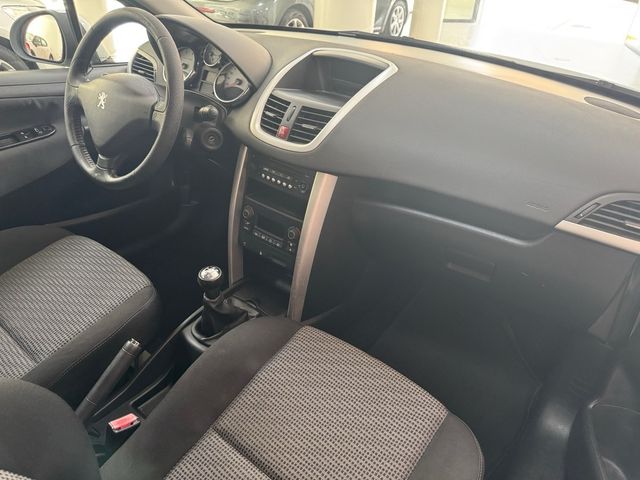 Peugeot 207 2010 ✅