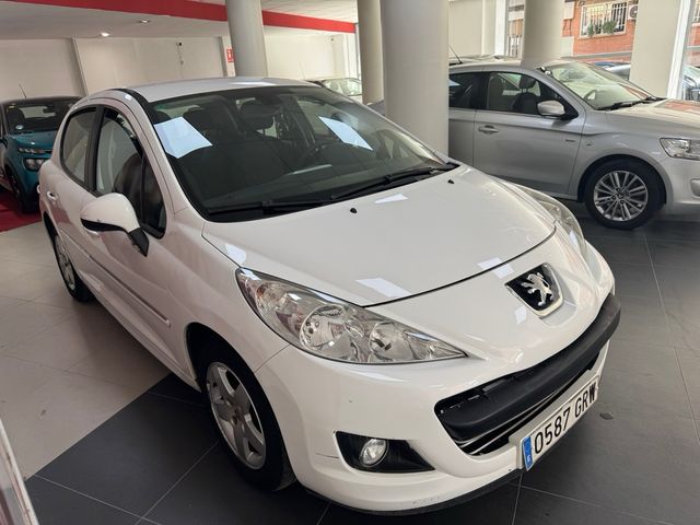 Peugeot 207 2010 ✅