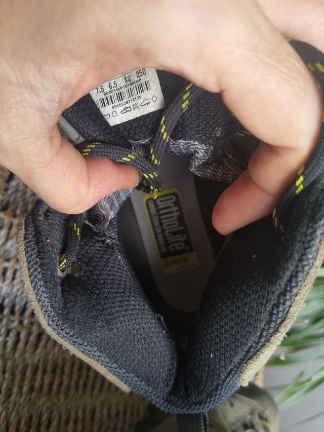 Botas trekking montaña talla 40