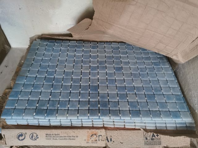 Gresite piscina azul 15 unidades 31x43
