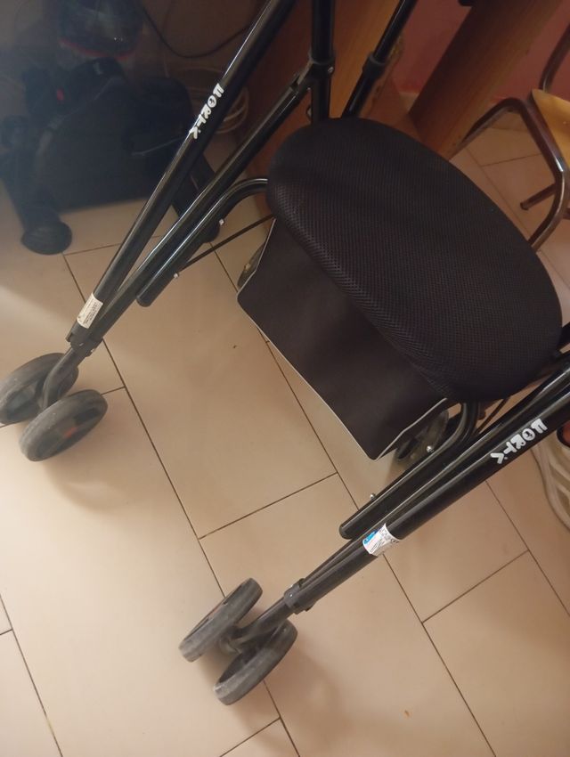 Andador para ancianos