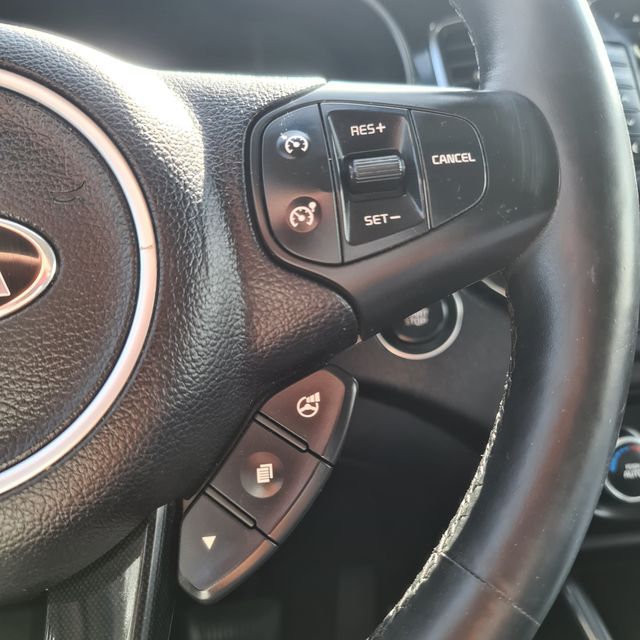 Kia Carens 1.7 CRDi Spirit 7 PLAZAS AUTOMÁTICO