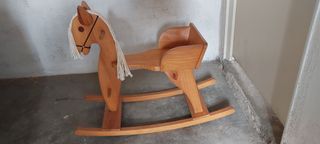 Caballo balancín madera niño