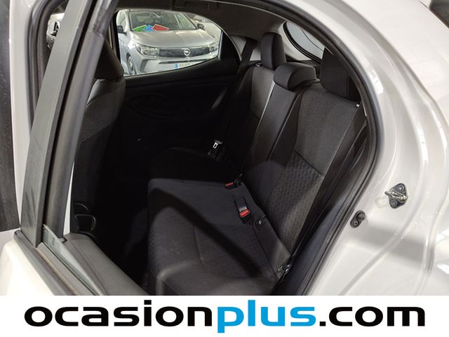 Toyota Yaris 1.0 Active 51 kW (69 CV)