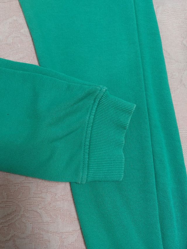 2 pantalones deportivos