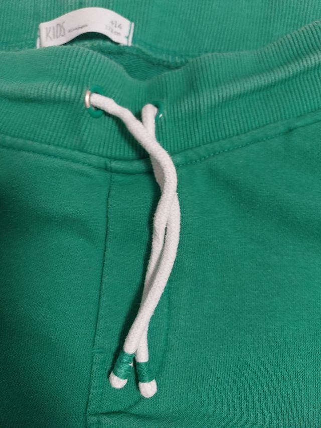 2 pantalones deportivos