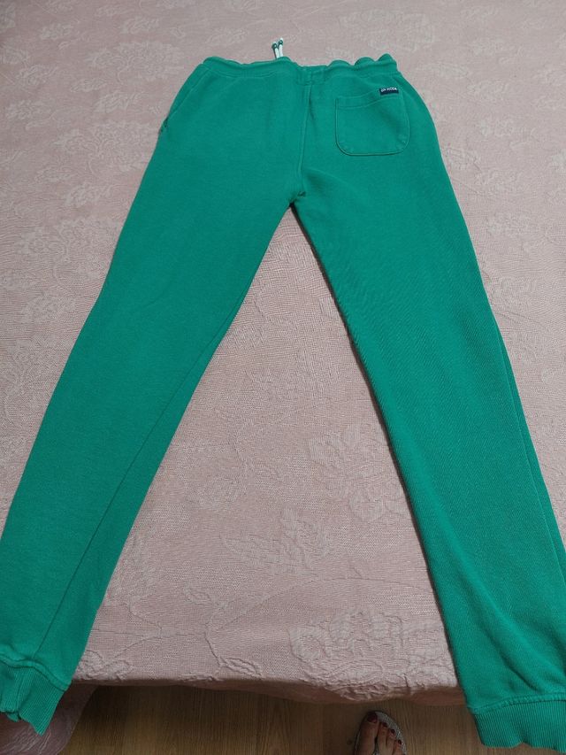 2 pantalones deportivos