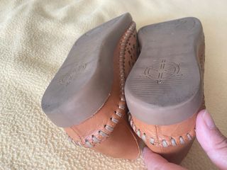 Zapatos marrones de verano