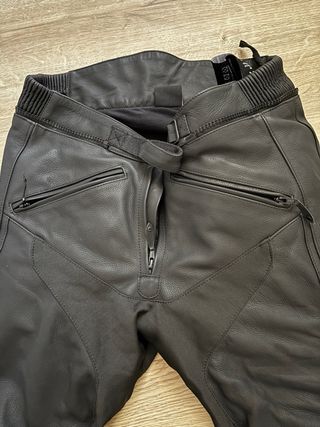 Chaqueta y pantalon a huego moto cuero Armure Hamo