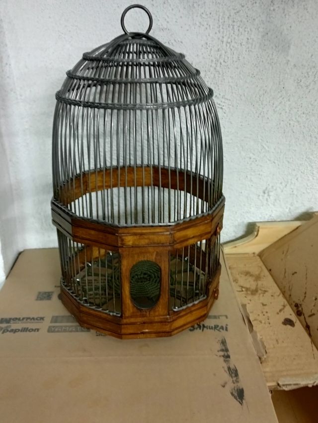 Jaula pajaros madera  pintada nogal mate