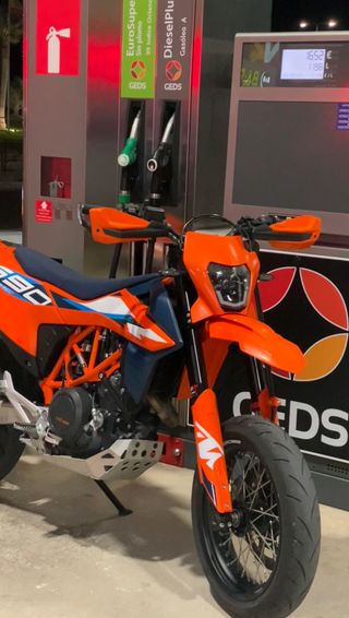 KTM 690 SMC-R  2023