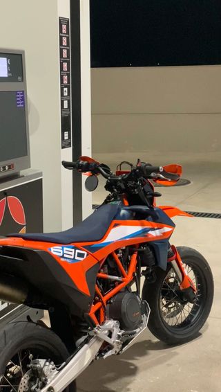 KTM 690 SMC-R  2023