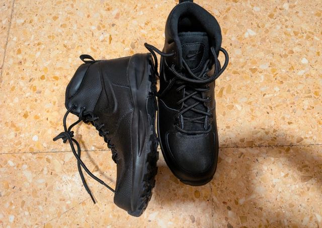 Zapatillas Nike Manoa LTR negro nuevas

