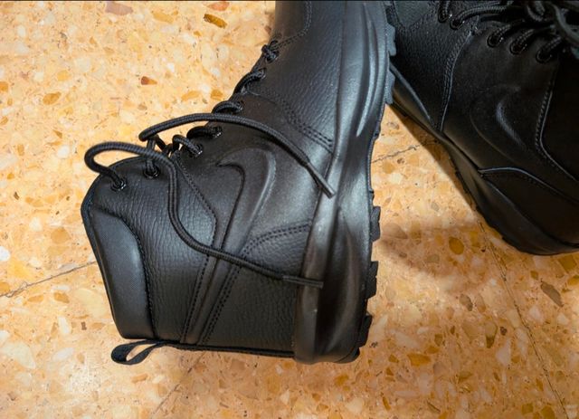 Zapatillas Nike Manoa LTR negro nuevas
