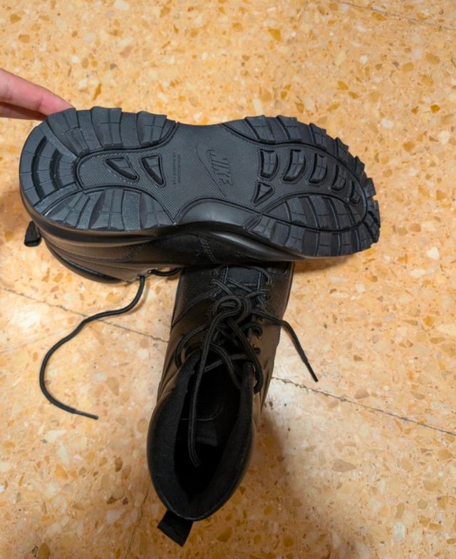 Zapatillas Nike Manoa LTR negro nuevas
