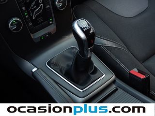Volvo V40 T2 Momentum 90 kW (122 CV)