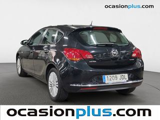 Opel Astra 1.4 Turbo Selective 103 kW (140 CV)