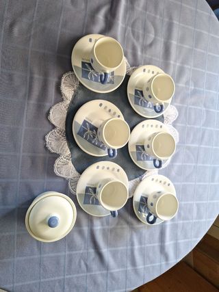 Juego de Tazas y Platos Cerámica