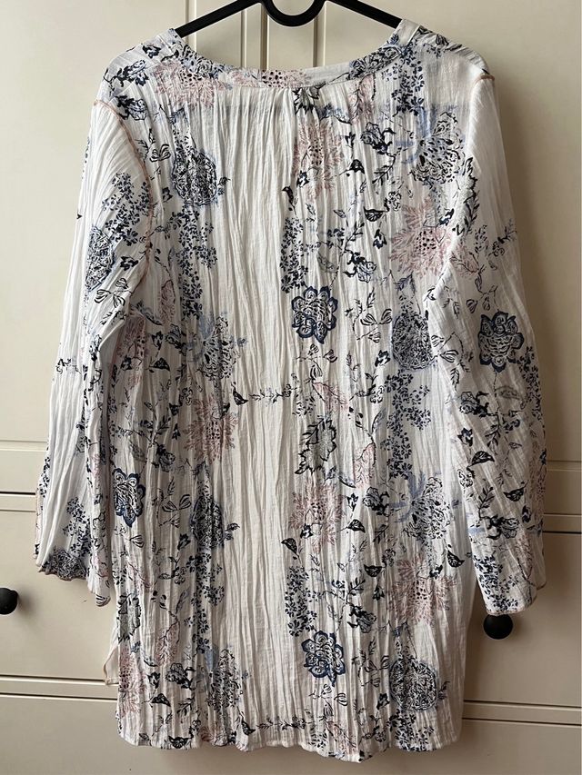 Blusa blanca floral - Talla L
