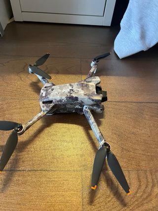 DJI Mini 3 Camuflaje - Drone con 3 baterías