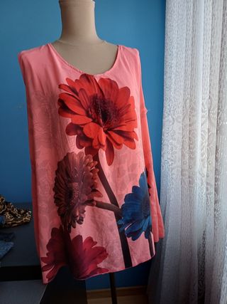 Blusa estampada flores XL