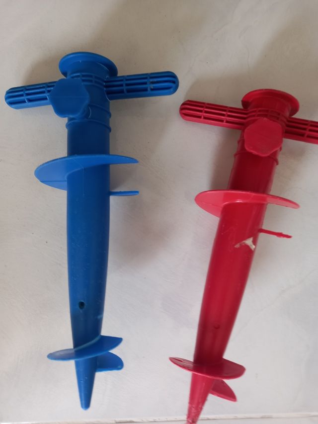 Aplique sombrilla. 2 anclajes de plástico