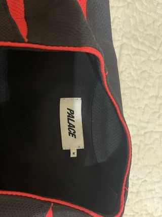 Camisa de beisebol Palace - preta e vermelha