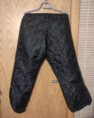 Pantalón de moto de chica marca Miline