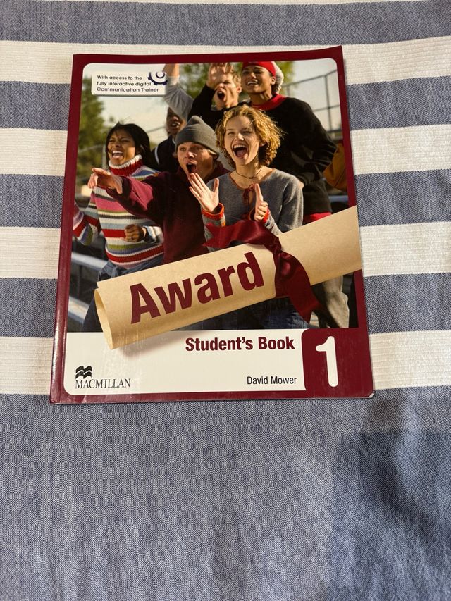 AWARD 1 Sb Comm Trainer Pk Eng