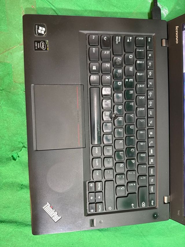 Lenovo ThinkPad T440 i5-4300U 8GB/500GB Sin bat!!!