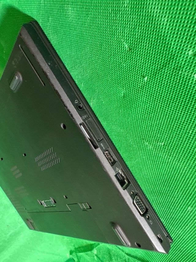 Lenovo ThinkPad T440 i5-4300U 8GB/500GB Sin bat!!!