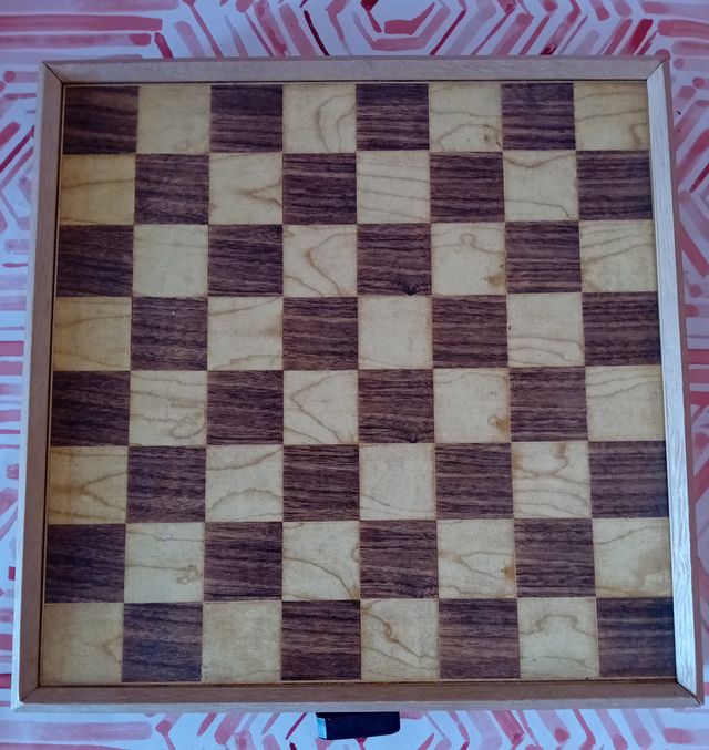 Scacchiera e gioco da tavolo in legno