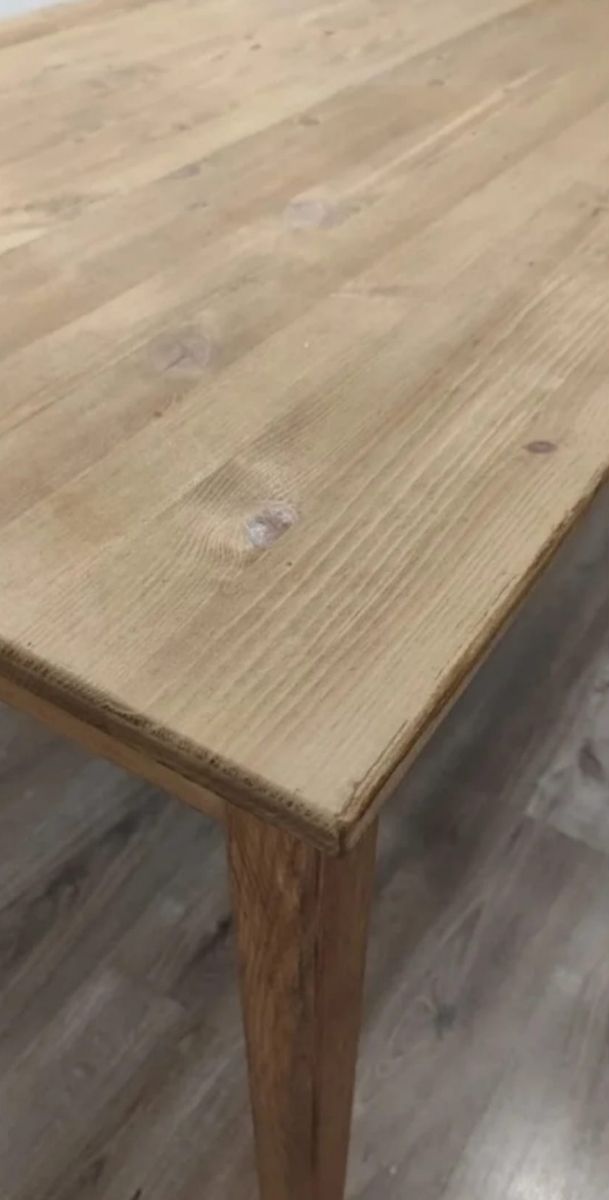 Mesa madera marrón