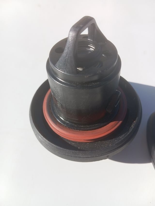 Tapón gasolina Alfa 147