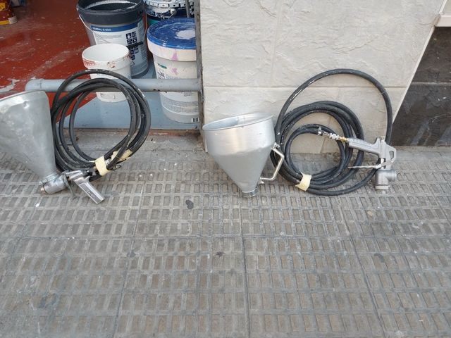 Equipo gotelé: 2 embudos y pistola profesionales