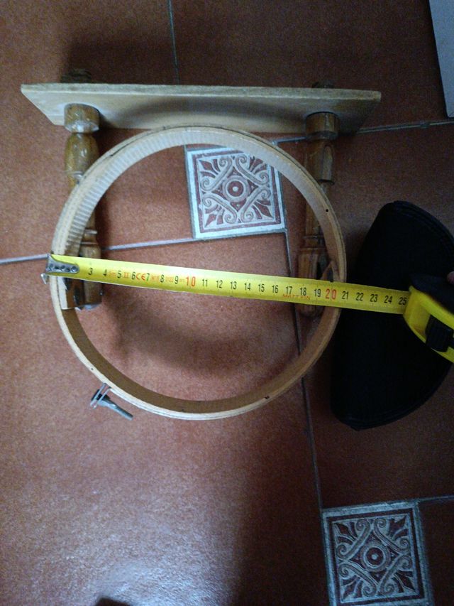 Bastidor bordado antiguo