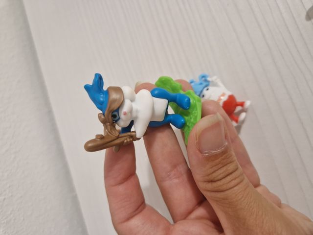 Set 2 personaggi Kinder, uovo e coniglio gran sorp