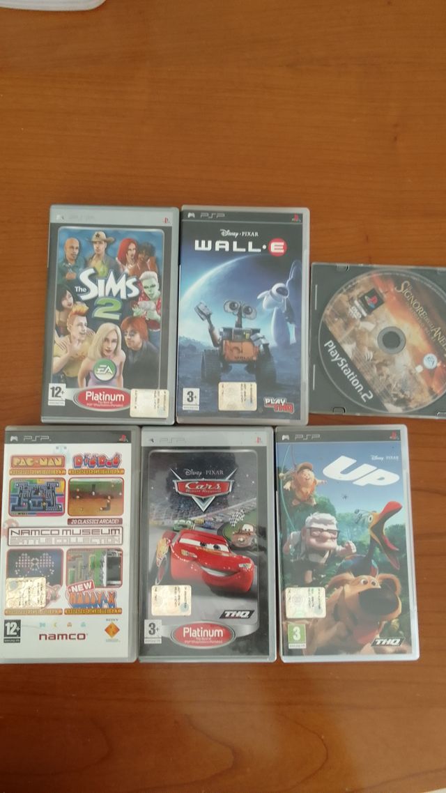 PSP: WALL-E, Cars, UP, Sims 2
