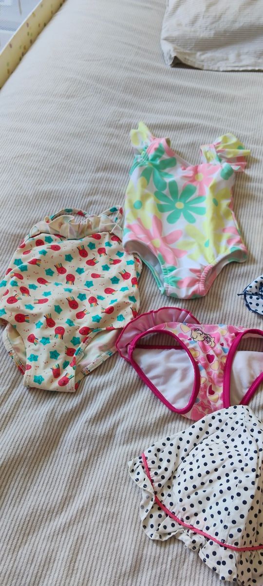 Bañadores y gorros bebé niña (2-3 años)