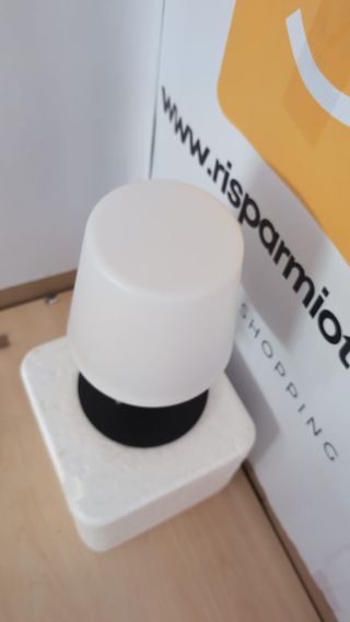 Lampada da tavolo D.light - bianca e nera