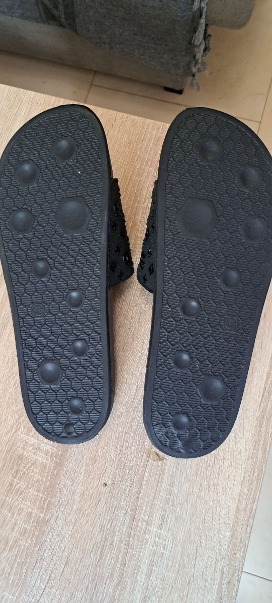 Chanclas Louis Vuitton 46 - Negras