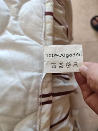 Edredón y cortinas de tela