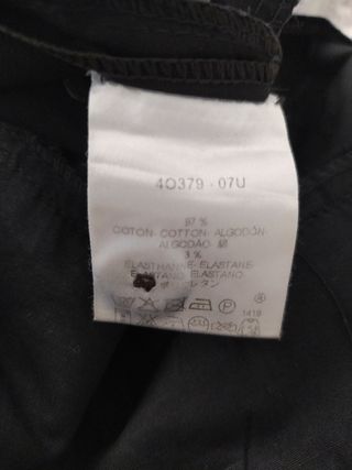 Pantalón capri Caroll negro talla 38