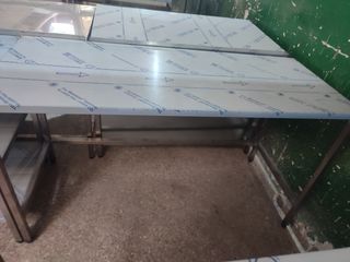 MESA INDUSTRIAL DE 150 CM