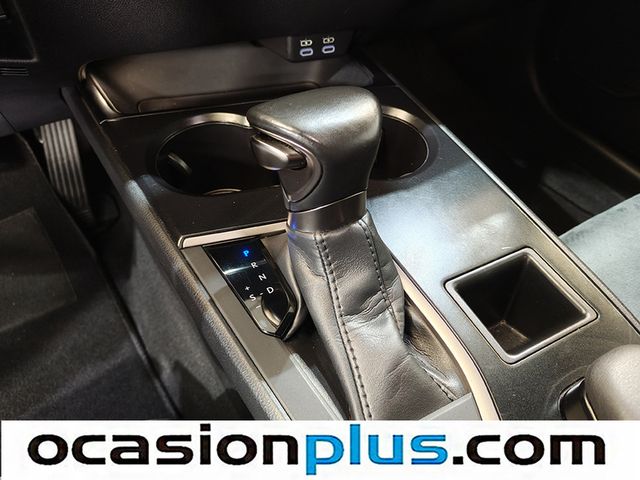 Lexus UX 250h Premium 135 kW (184 CV)