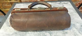 Maletín médico vintage marrón