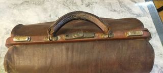 Maletín médico vintage marrón