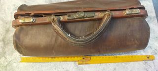 Maletín médico vintage marrón