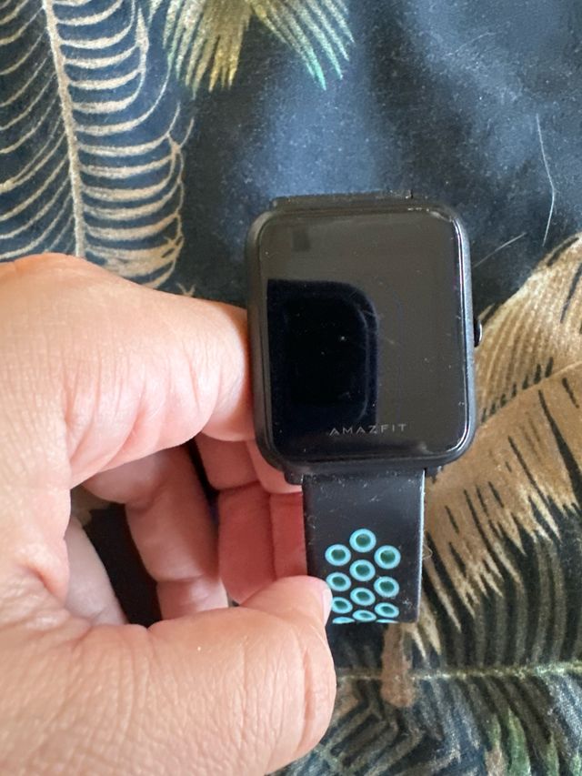 Reloj inteligente Amazfit Bip - Smartwatch Negro